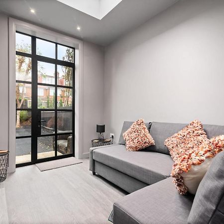 Lovely 2-Bed Apartment - Hosted By Guestready ลอนดอน ภายนอก รูปภาพ