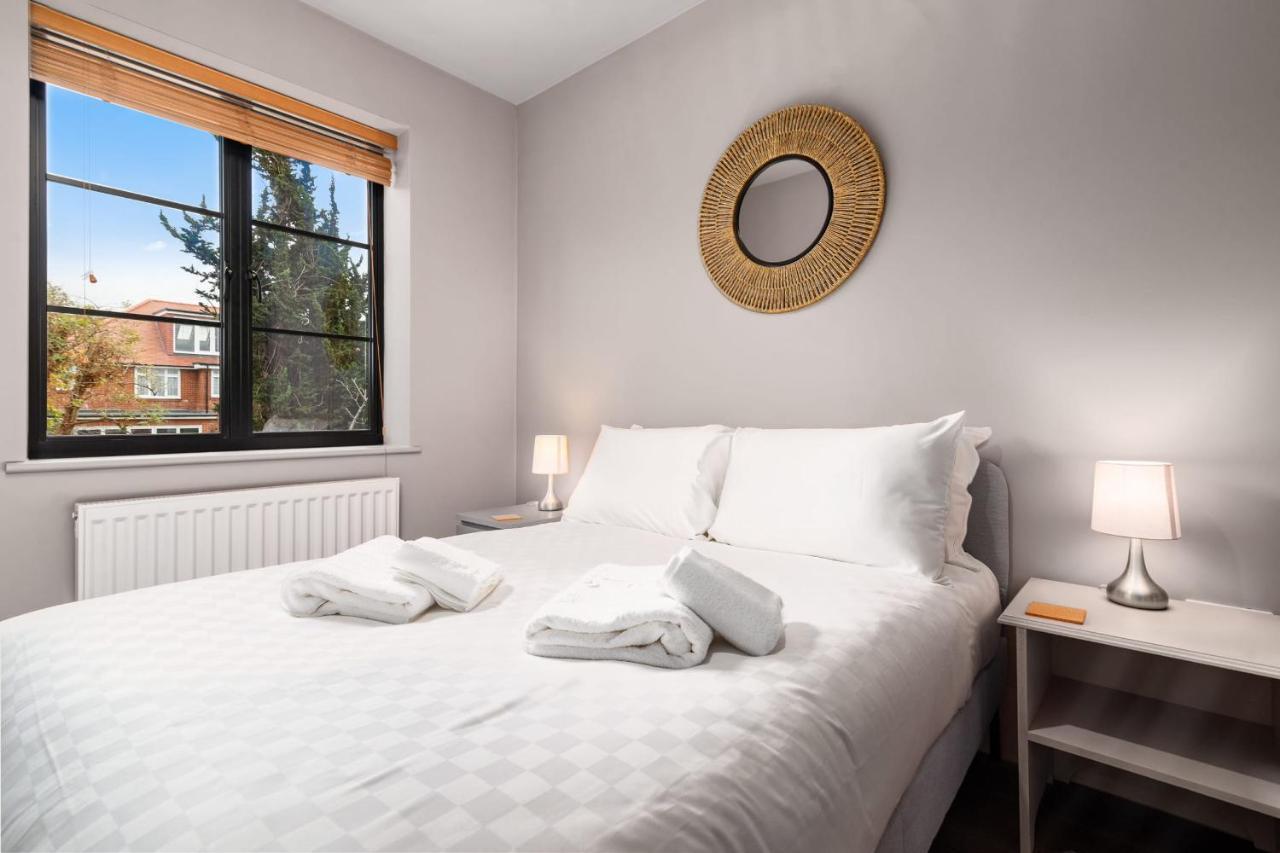 Lovely 2-Bed Apartment - Hosted By Guestready ลอนดอน ภายนอก รูปภาพ