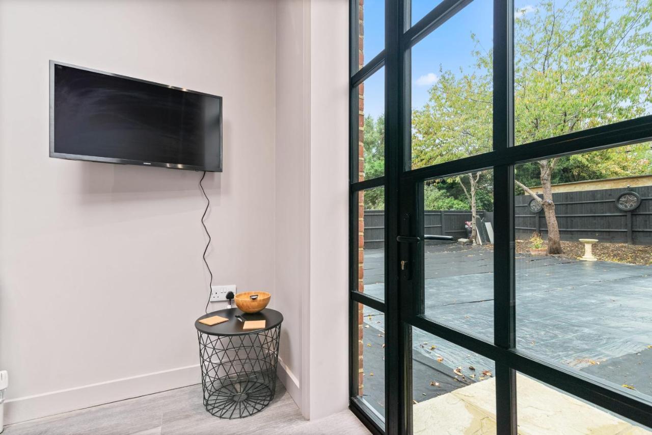 Lovely 2-Bed Apartment - Hosted By Guestready ลอนดอน ภายนอก รูปภาพ