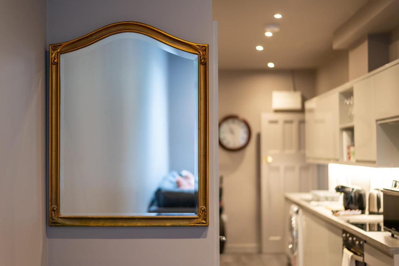 Lovely 2-Bed Apartment - Hosted By Guestready ลอนดอน ภายนอก รูปภาพ