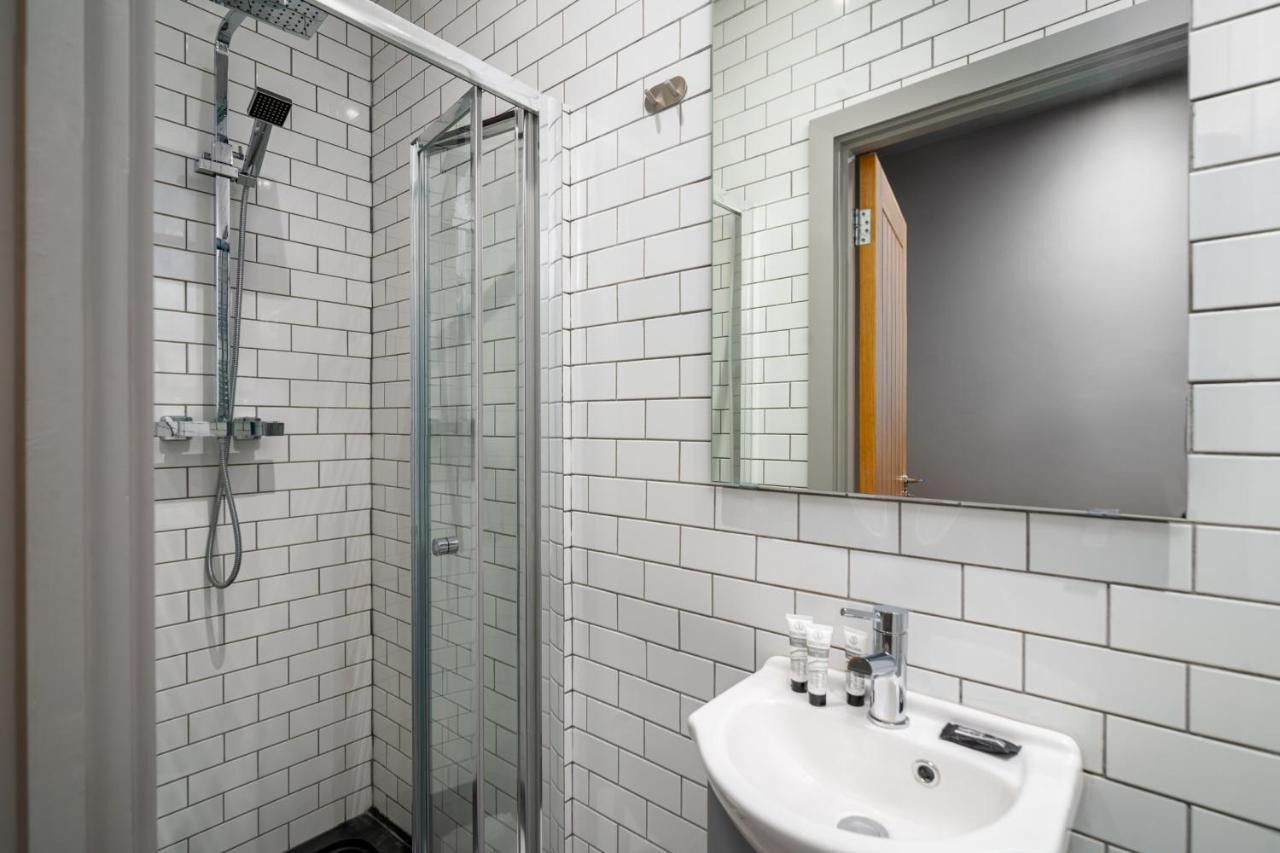 Lovely 2-Bed Apartment - Hosted By Guestready ลอนดอน ภายนอก รูปภาพ
